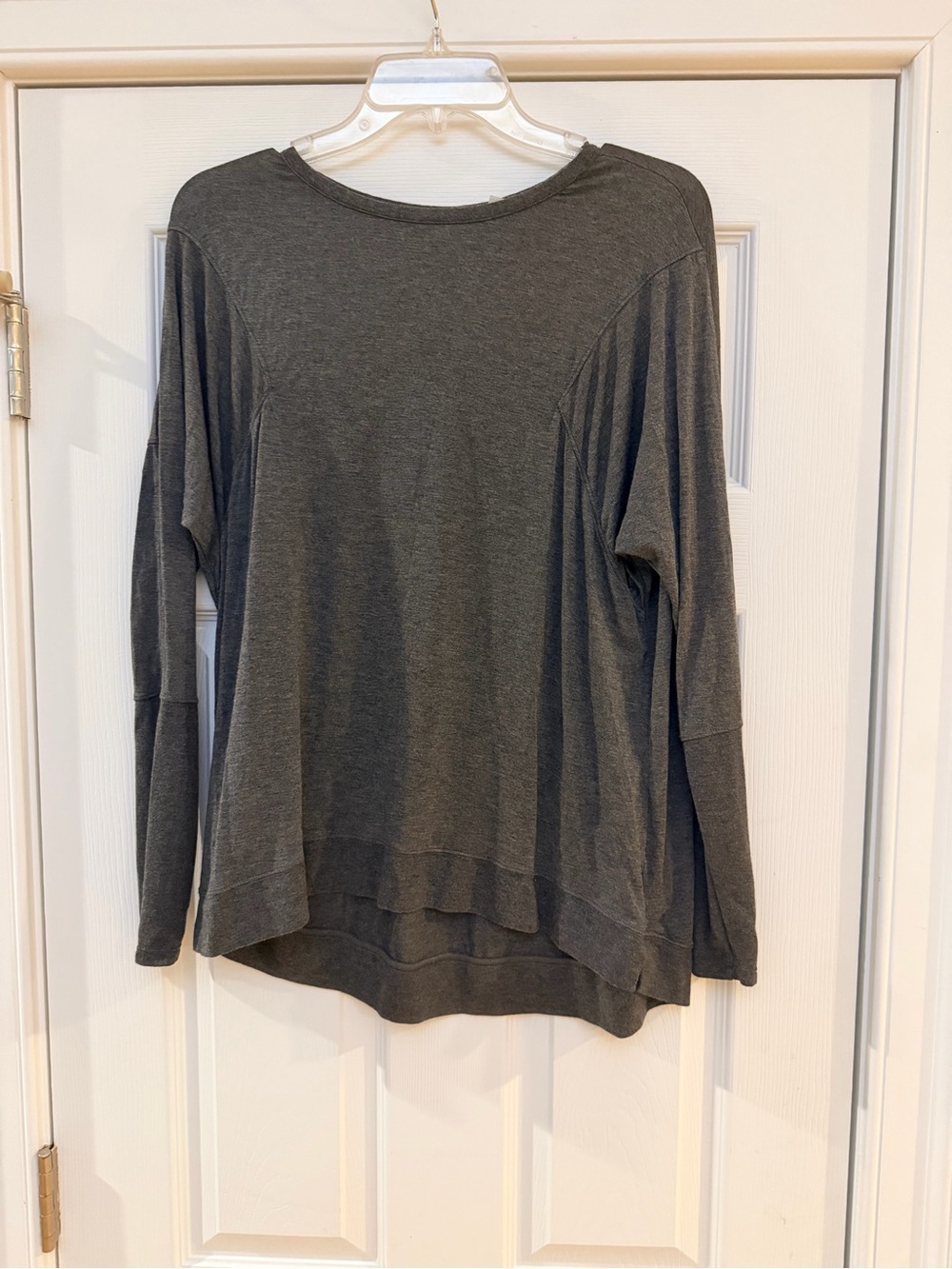 Ladies Size Small "Zella" Charcoal Gray Long-Sleeve Lightweight Top GUC